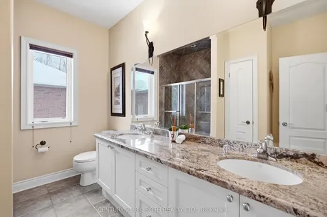 6 Lloyd Cook Drive E Springwater ON L4M 4S4