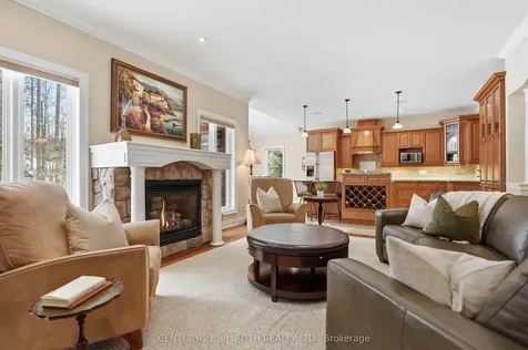 6 Lloyd Cook Drive E Springwater ON L4M 4S4