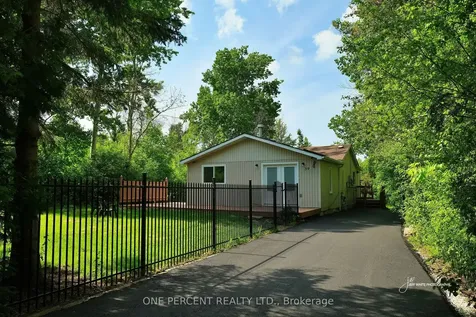 39 Broadview Collingwood ON L9Y 0X2