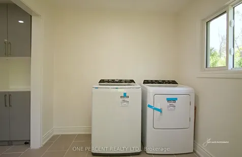 39 Broadview Collingwood ON L9Y 0X2