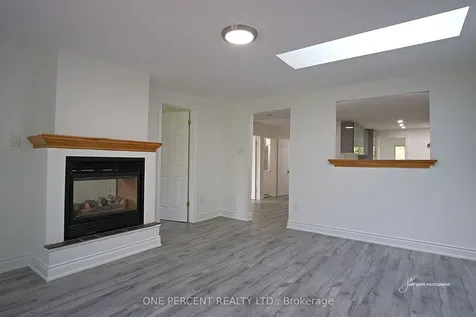 39 Broadview Collingwood ON L9Y 0X2