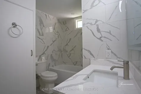 39 Broadview Collingwood ON L9Y 0X2