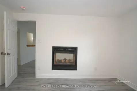 39 Broadview Collingwood ON L9Y 0X2