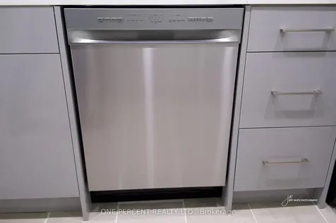 39 Broadview Collingwood ON L9Y 0X2