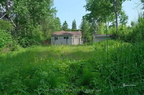 39 Broadview Collingwood ON L9Y 0X2