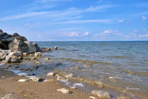 39 Broadview Collingwood ON L9Y 0X2