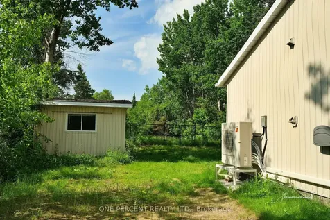 39 Broadview Collingwood ON L9Y 0X2