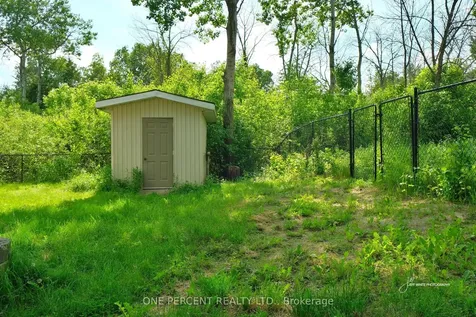 39 Broadview Collingwood ON L9Y 0X2