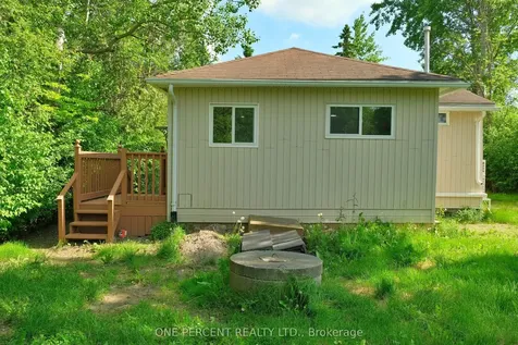 39 Broadview Collingwood ON L9Y 0X2