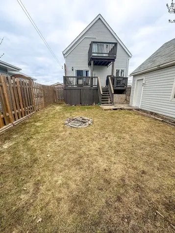 1383 Park Avenue Timmins ON P4R 1M1