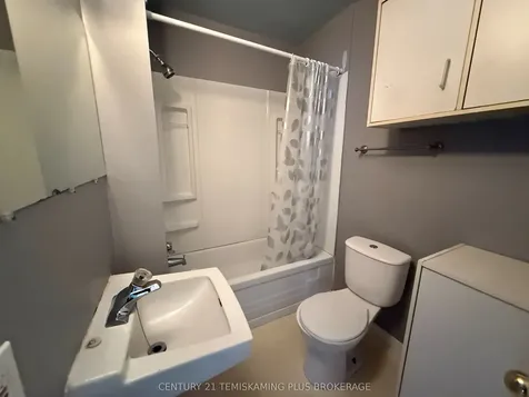 69 Mccamus Avenue Kirkland Lake ON P2N 2J8