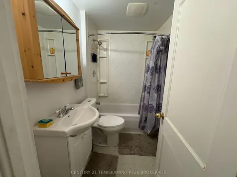69 Mccamus Avenue Kirkland Lake ON P2N 2J8