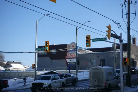 11 Elm Street N Timmins ON P4N 6A3