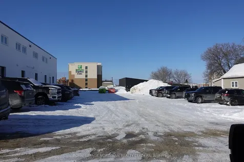 11 Elm Street N Timmins ON P4N 6A3