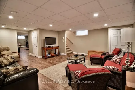 521 Pine Street N Timmins ON P4N 6L9