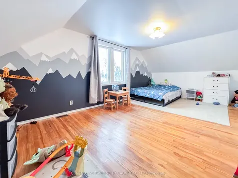 39 Sixth Avenue Englehart ON P0J 1H0