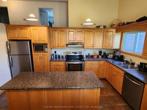 8 Mcphee Avenue Kirkland Lake ON P2N 1M2