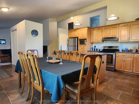 8 Mcphee Avenue Kirkland Lake ON P2N 1M2