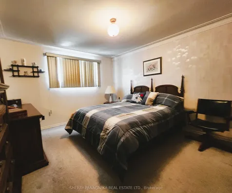 8 Mcphee Avenue Kirkland Lake ON P2N 1M2