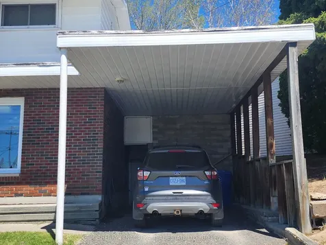8 Mcphee Avenue Kirkland Lake ON P2N 1M2