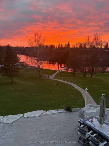 2 Lakeshore Avenue Englehart ON P0J 1B0