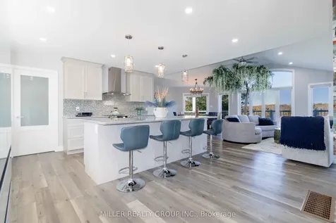 2 Lakeshore Avenue Englehart ON P0J 1B0