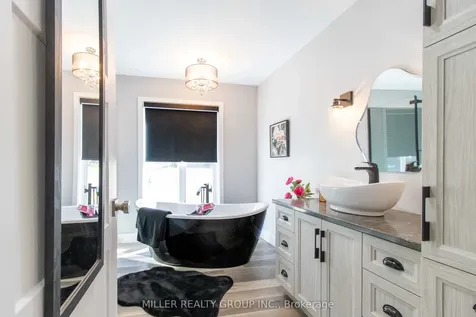 2 Lakeshore Avenue Englehart ON P0J 1B0