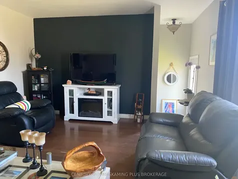 562 Bolger Avenue Temiskaming Shores ON P0J 1P0