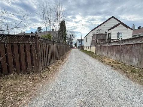 424 Maple Street S Timmins ON P4N 1Z8