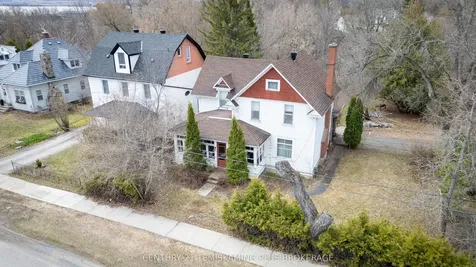 36 Beavis Terrace Drive W Temiskaming Shores ON P0J 1P0