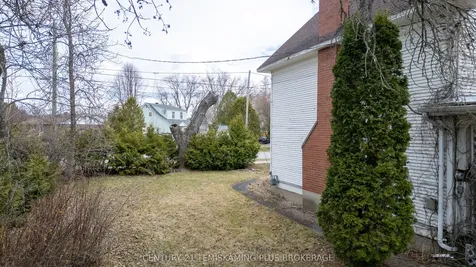 36 Beavis Terrace Drive W Temiskaming Shores ON P0J 1P0