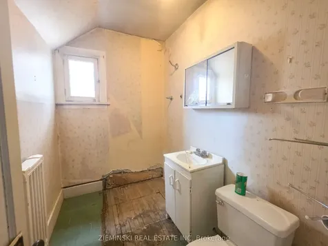 30 Duncan Avenue S Kirkland Lake ON P2N 1X6