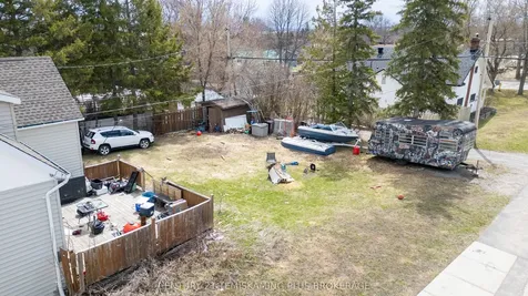 512 Probyn Street Temiskaming Shores ON P0J 1K0