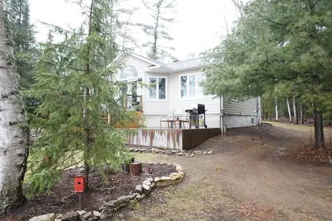 7118 Twin Lakes Road Timiskaming ON P0J 1P0