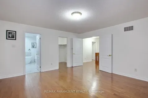 21 Frobischer Drive Brampton ON L6R 0L4