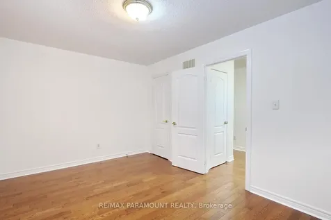 21 Frobischer Drive Brampton ON L6R 0L4