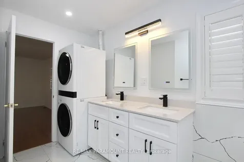 21 Frobischer Drive Brampton ON L6R 0L4