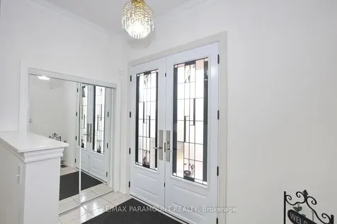 21 Frobischer Drive Brampton ON L6R 0L4