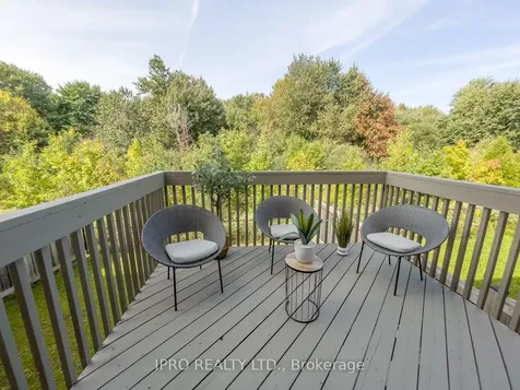 74 Aylesbury Drive Brampton ON L7A 0W2