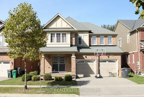 74 Aylesbury Drive Brampton ON L7A 0W2