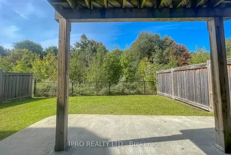 74 Aylesbury Drive Brampton ON L7A 0W2