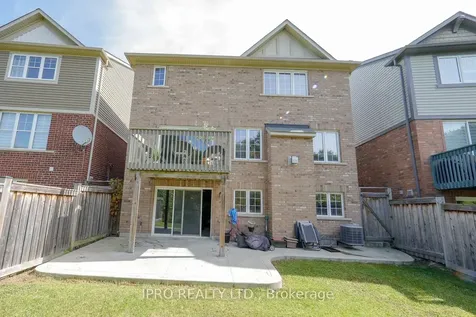 74 Aylesbury Drive Brampton ON L7A 0W2