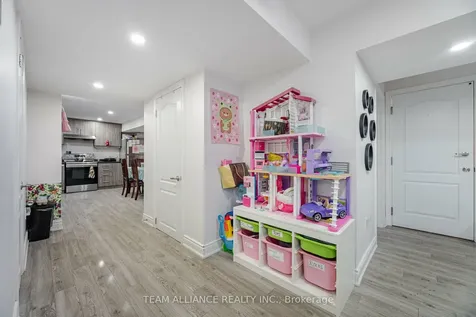 91 Valleyway Drive Brampton ON L6X 3C4