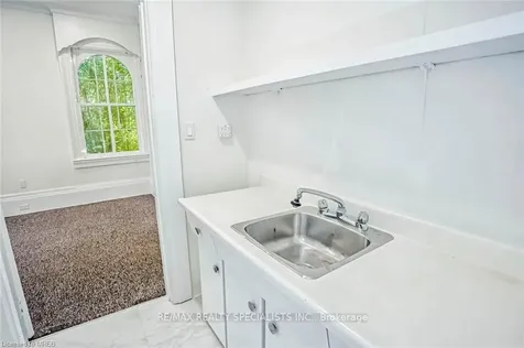 1441 Ontario Street Burlington ON L7S 1G5