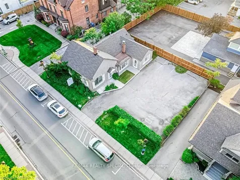 1441 Ontario Street Burlington ON L7S 1G5