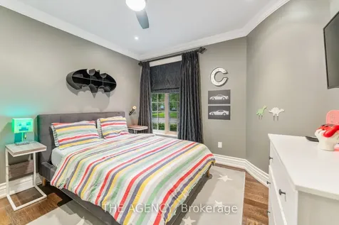 3064 Street Clair Avenue Burlington ON L7N 1L3