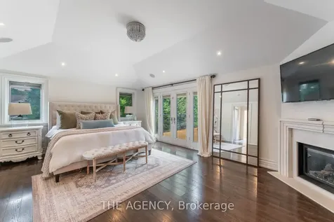 3064 Street Clair Avenue Burlington ON L7N 1L3