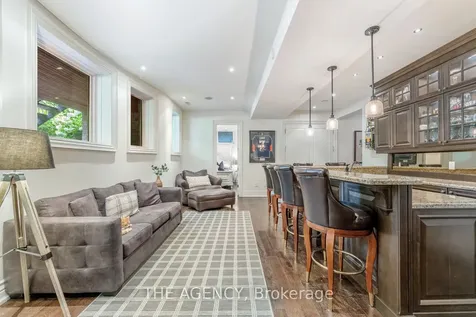 3064 Street Clair Avenue Burlington ON L7N 1L3