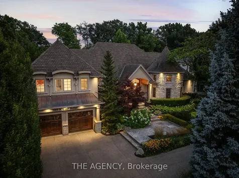 3064 Street Clair Avenue Burlington ON L7N 1L3