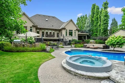 3064 Street Clair Avenue Burlington ON L7N 1L3